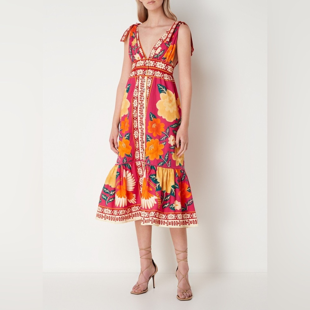 FARM Rio—New With Tag/ Never Worn
Flower Tapestry midi